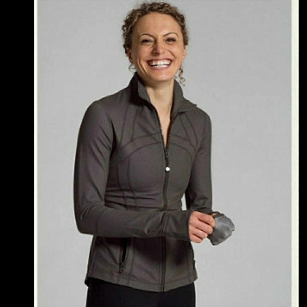 Lululemon Define Jacket in Olive Slub Denim size 2